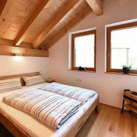 H Au Sblick Comfortable